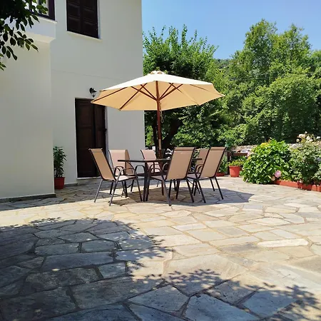 Elias & Διαμέρισμα *