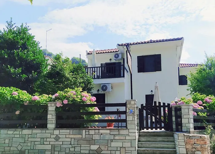 Elias & Апартаменты